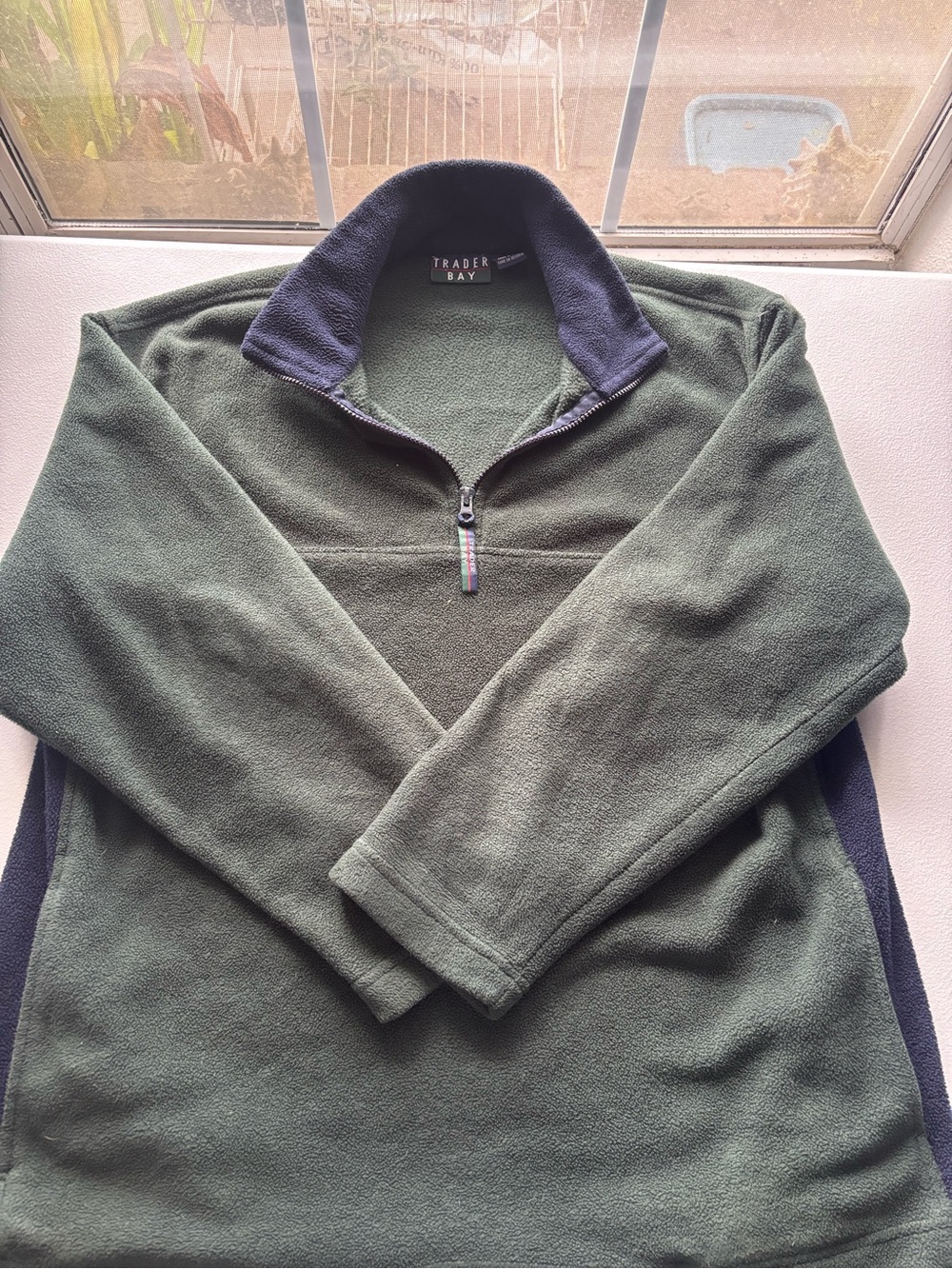Trader Bay Men's Olive Green and Navy Quarter-Zip Fleece Pullover